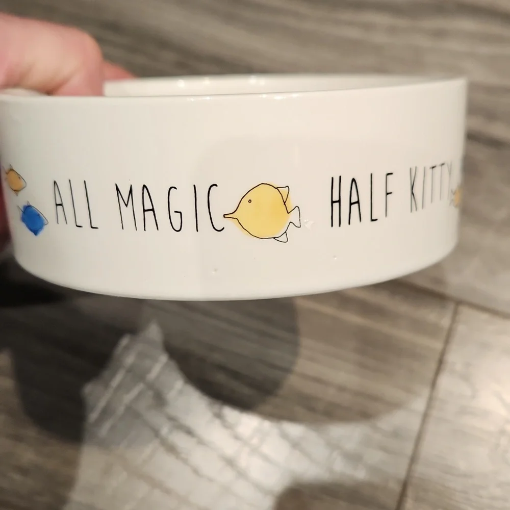 NWOT Fringe All Magic half kitty Cat Food Dish